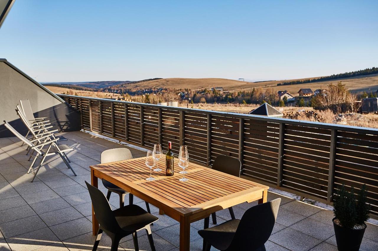 Mountain Apartments Klinovec Hexagon Loučná pod Klínovcem エクステリア 写真