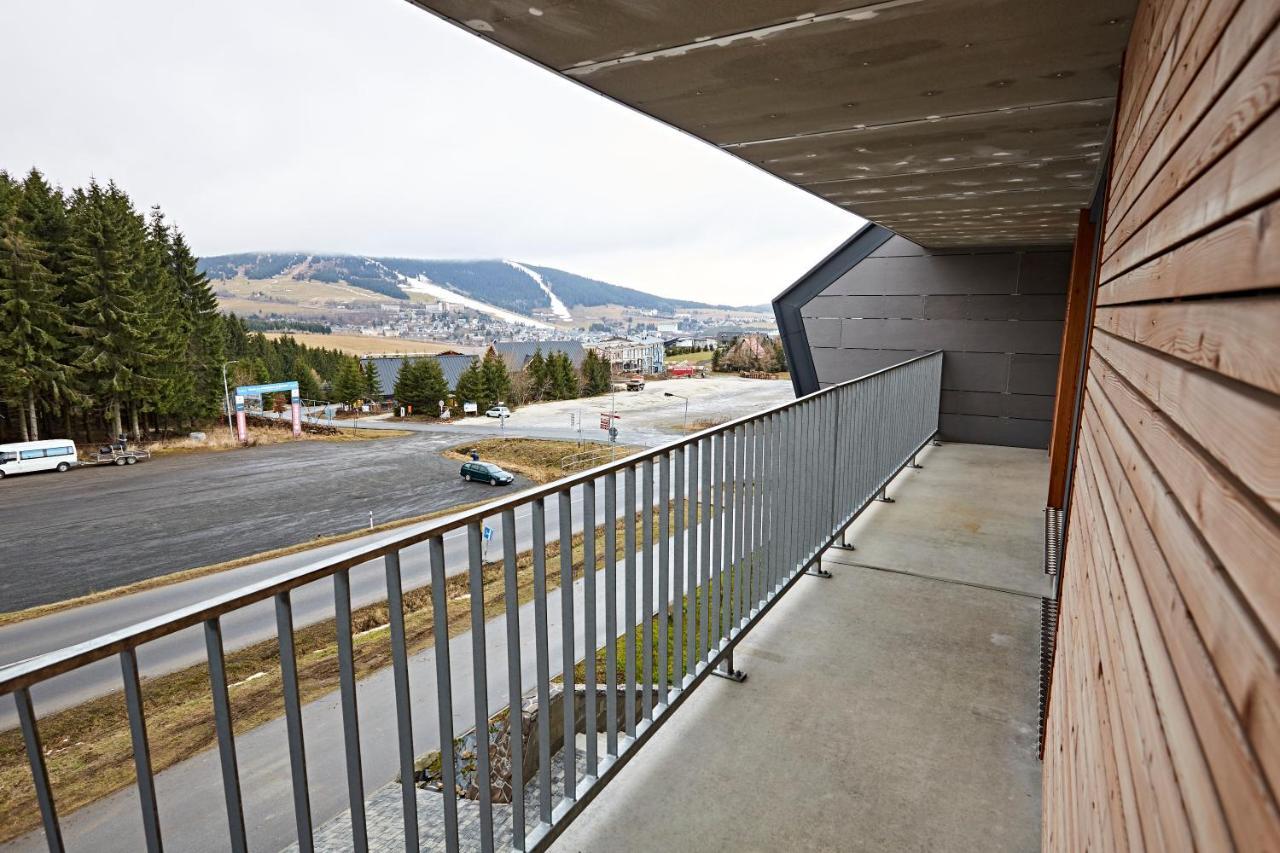 Mountain Apartments Klinovec Hexagon Loučná pod Klínovcem エクステリア 写真